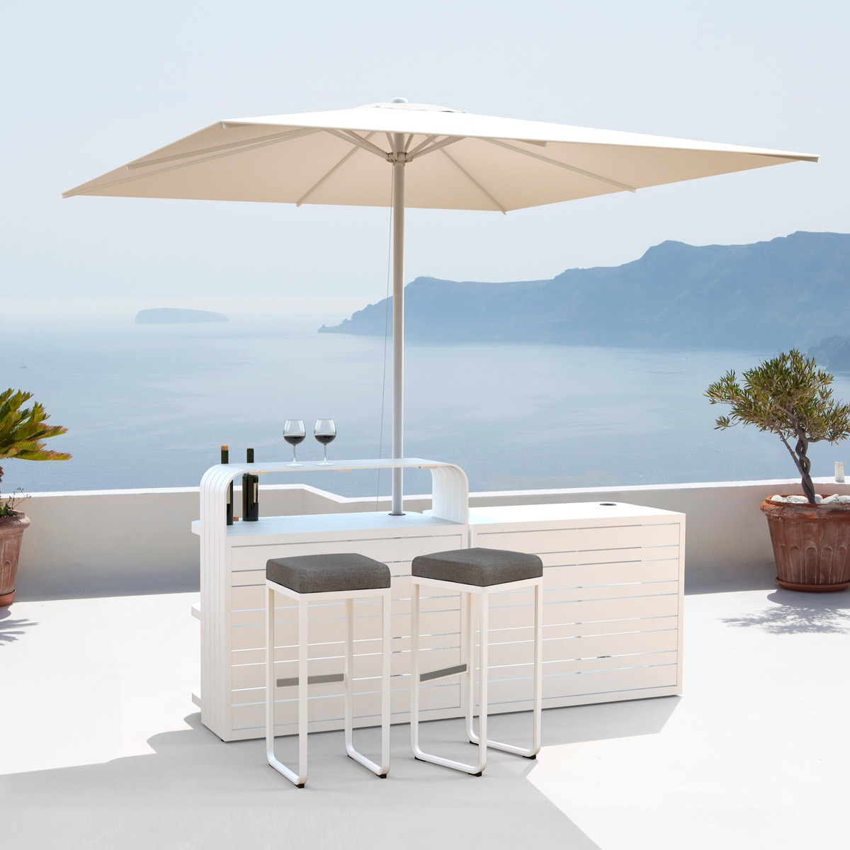 45-01-XX Air Outdoor Bar White with Buffet